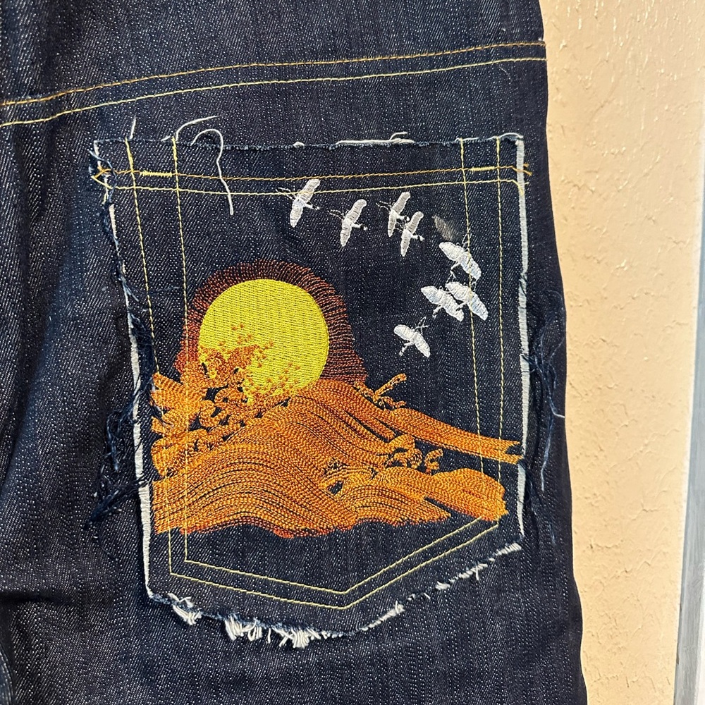 Stone Touch Denim Shorts Original Asian Design‎ Size 40 Embroidered - Picture 4 of 7